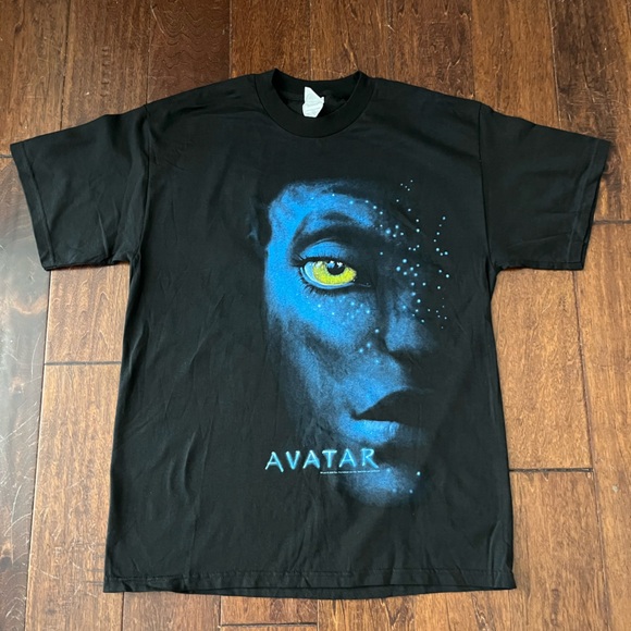 Avatar movie promo shirt. Size large black front and back print. - Picture 6 of 7